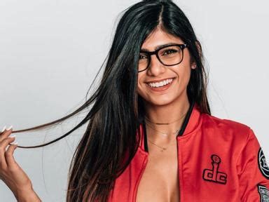 mia khalifa gucci|Mia Khalifa’s Glasses Sell for Reported $100,000 at Auction.